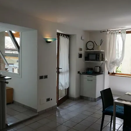 Nicoletta Apartamento Gargnano